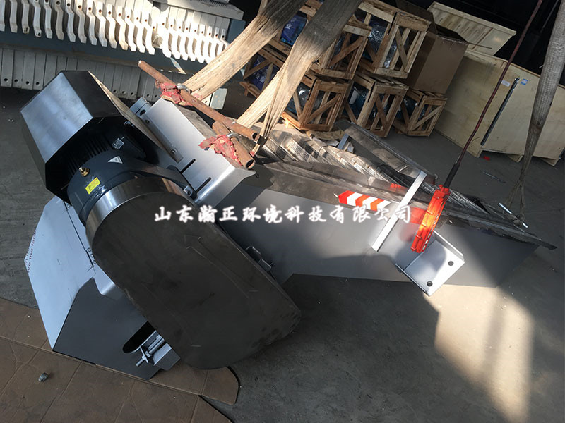 回轉(zhuǎn)式格柵除污機